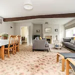 度假居 Grange House *
